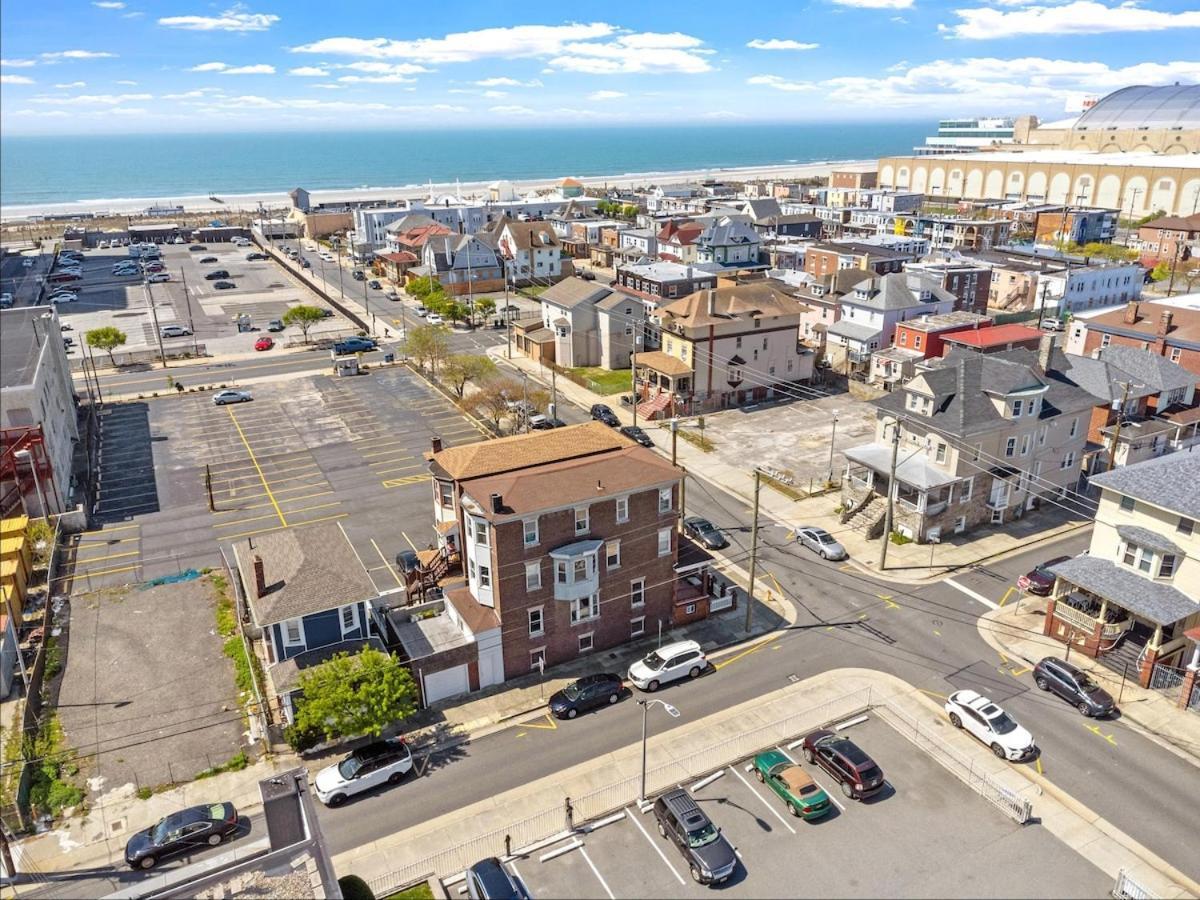 Luxury 8 Bedroom House, Steps To Tropicana, Beach And Boardwalk! Атлантик Сити Экстерьер фото